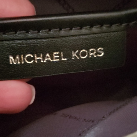 ❌SOLD❌ Michael Kors Olivia Crossbody - Picture 5 of 8